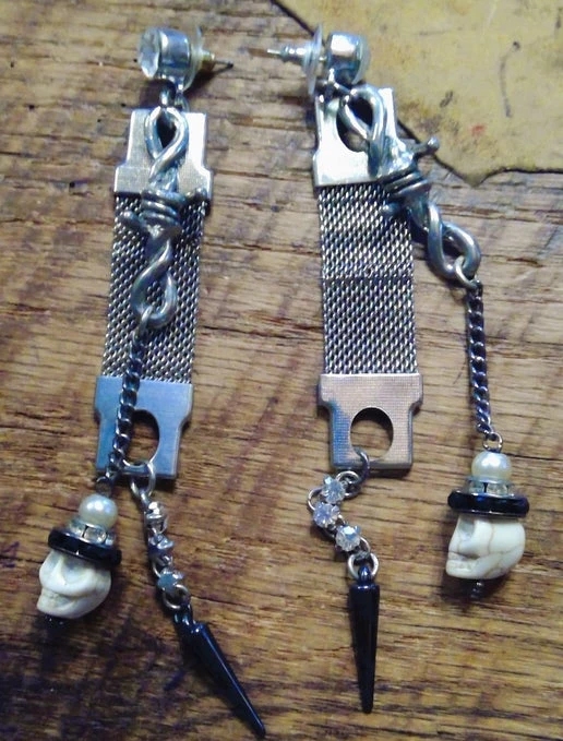 Glynneth B. Silver and Black Dangle Spike Earrings #99