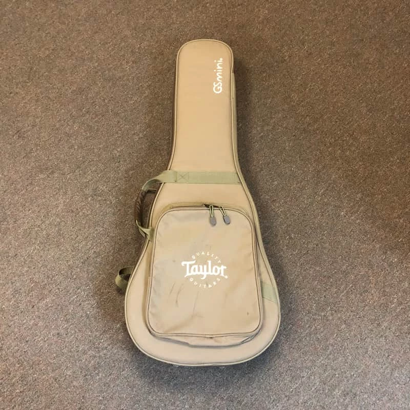 Taylor GS Mini Acoustic Guitar Gig Bag (with shoulder straps)