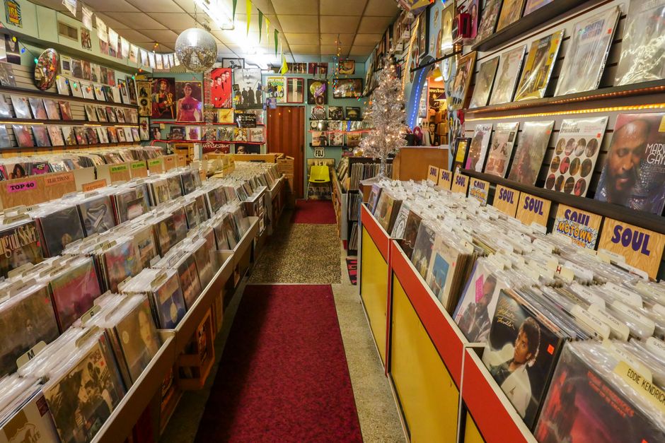 Best Way to Sell Vinyl Records Online in 2026