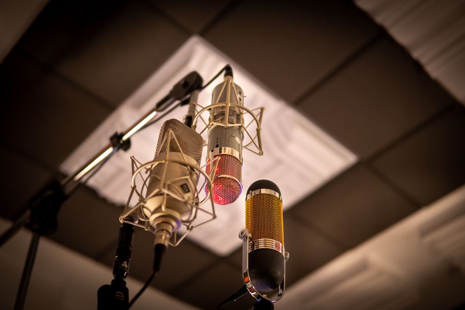 Best Large Diaphragm Condenser Microphones 2026: Top 5 Ranked