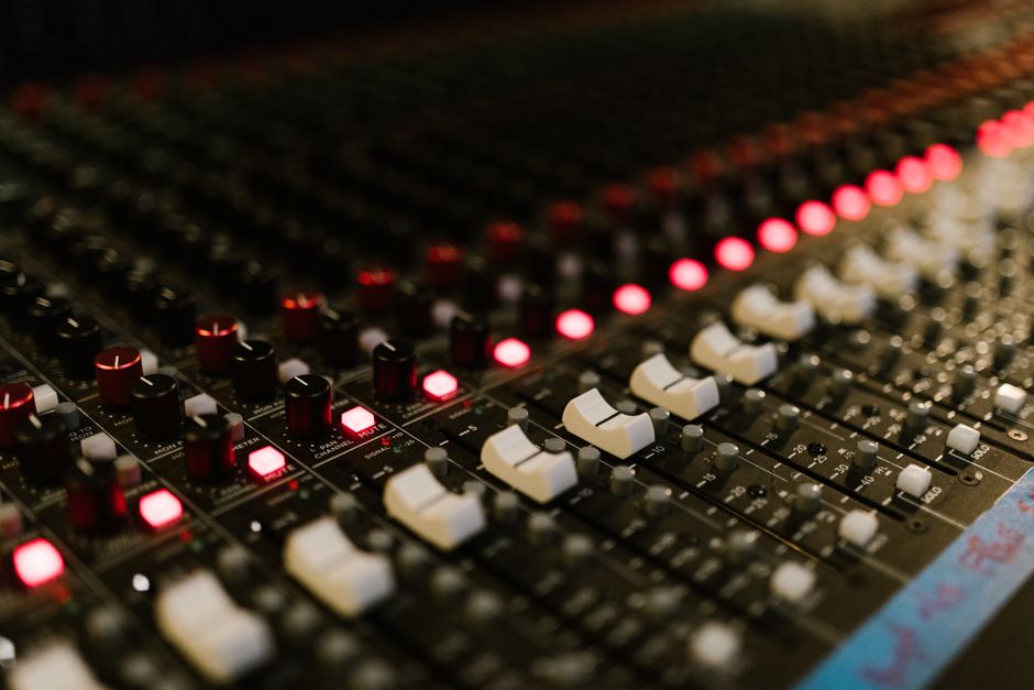 Sound Studio Setup: Build Your Recording Space in 2026