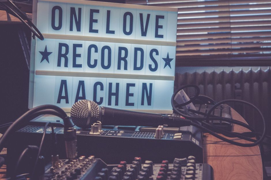 Best Home Music Recording Equipment 2026: Top 5 Ranked